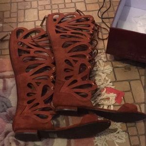 Breckelles gladiator sandals sz7